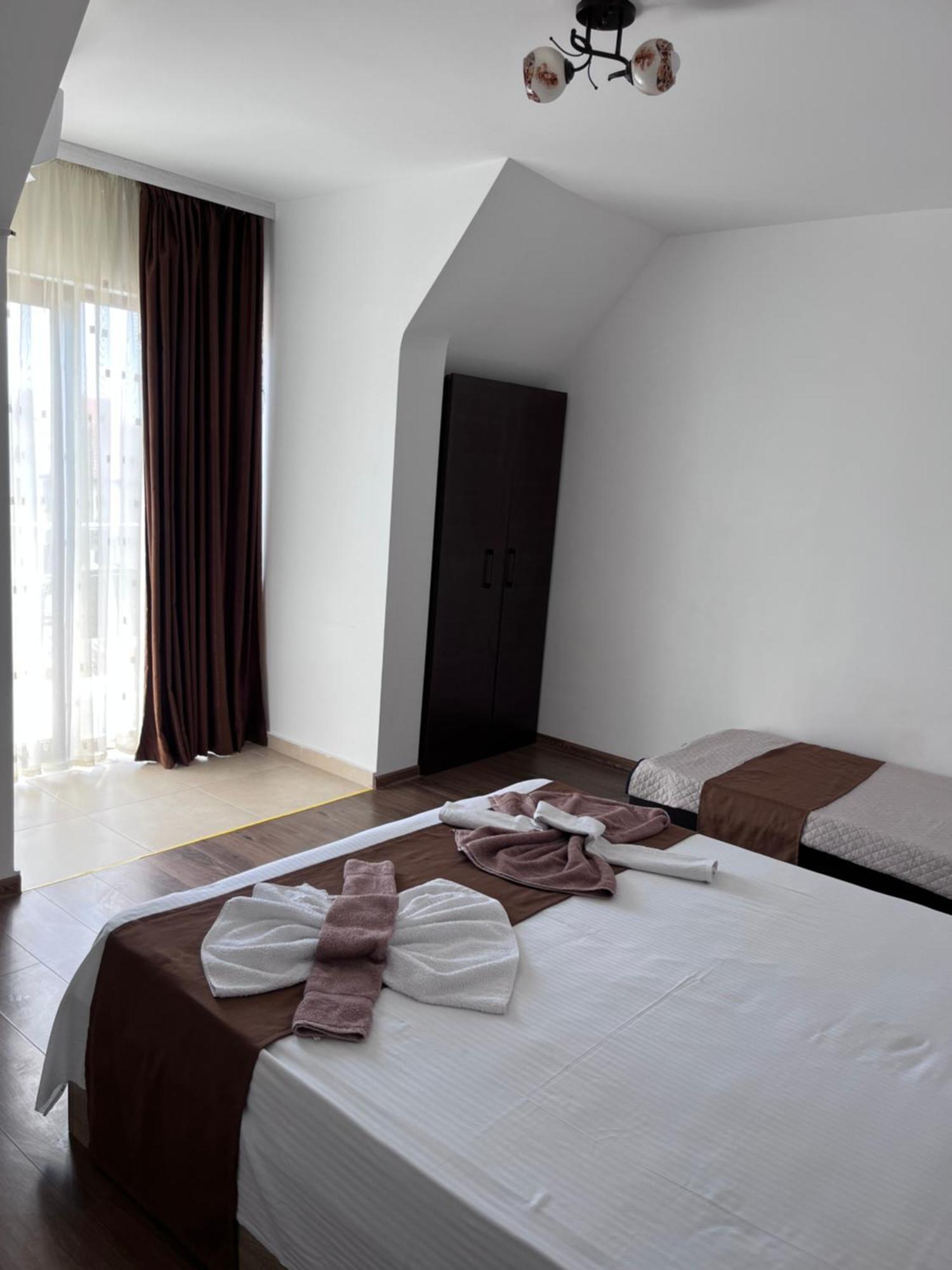 Hotel Elegance Costinesti Esterno foto