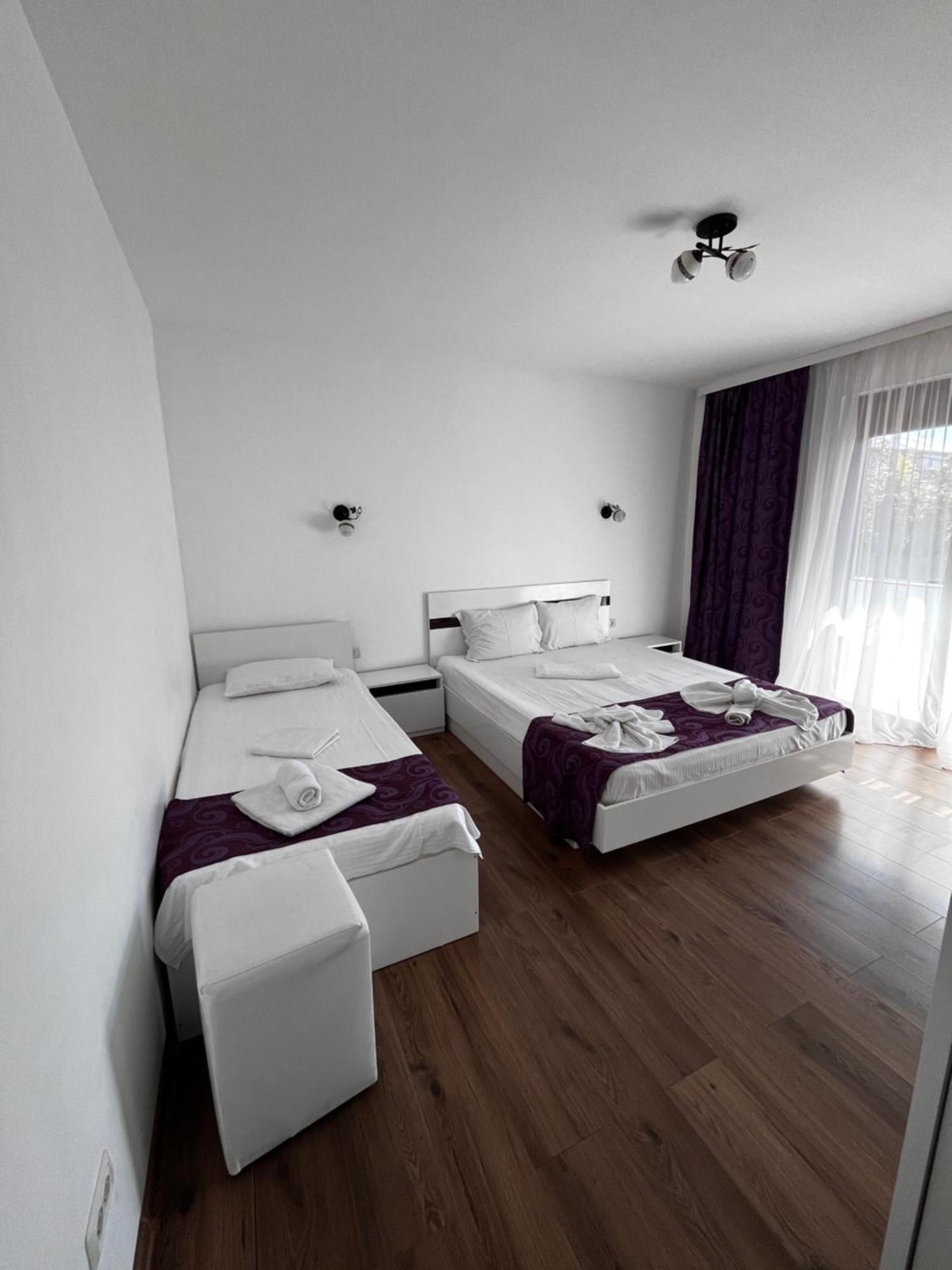 Hotel Elegance Costinesti Esterno foto